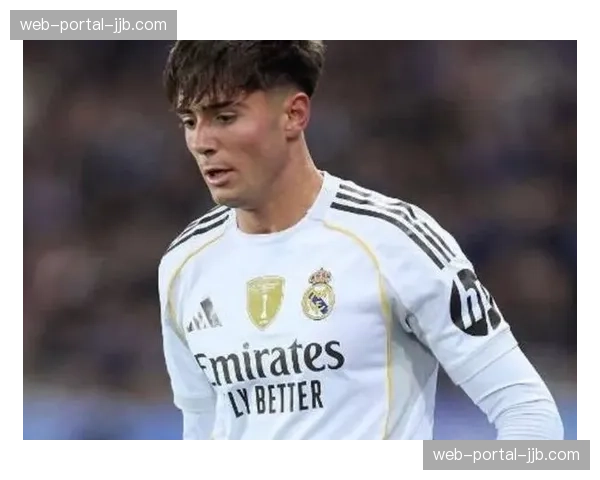 阿森纳持续关注皇马19岁后卫佩尼亚斯,AC米兰亦有意 阿森纳持续关注皇马19岁后卫佩尼亚斯,AC米兰亦有意