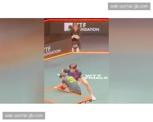 世界沙滩排球巡回赛埃斯波站,巴西与美国组合上演强强对话 世界沙滩排球巡回赛埃斯波站,巴西与美国组合上演强强对话